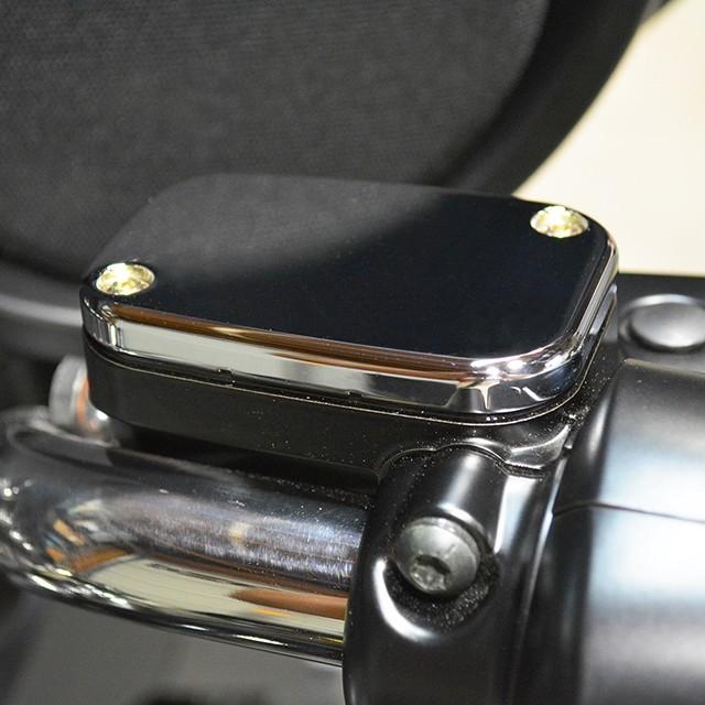 フロントマスターシリンダー カバー SMOOTH クローム 2008年以降ツーリング