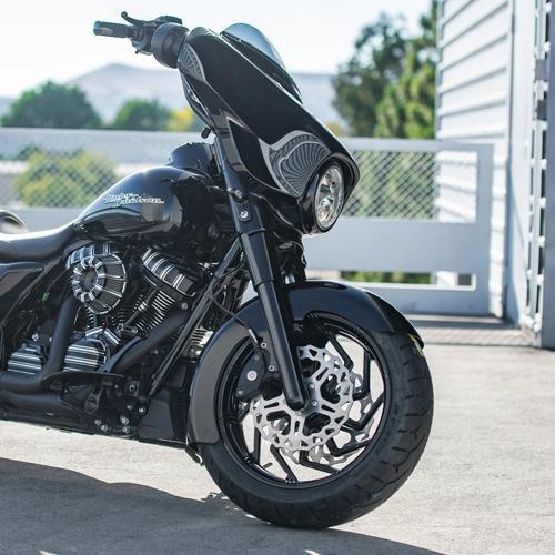 Harley Davidson（ハーレー・ダビッドソン） 18” CARBON FIBER WRAPPER