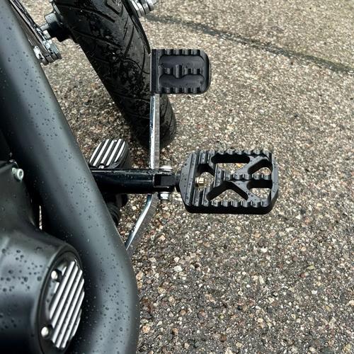 Harley Davidson（ハーレー・ダビッドソン） SERRATED ブレーキペダル 