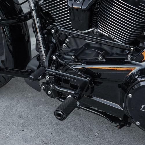 BAGGER ミッドコントロールキット クローム 2023年以降FLHXSE、FLTRXSE、2024年以降FLHX、FLTRX、FLTRXSTSE、2025年以降FLHXU_5