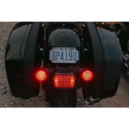 LOW PROFILE LEDテールライト　レッドレンズ / ナンバープレート照明窓無し | Harley Davidson | 05