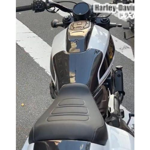 スポーツタンク　ハーレー Harley Davidson（ハーレー・ダビッドソン） ドライカーボン タンク