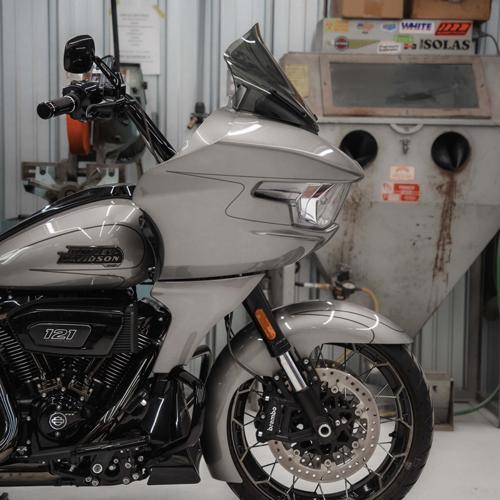 Harley Davidson（ハーレー・ダビッドソン） PRO-TOURING FLARE