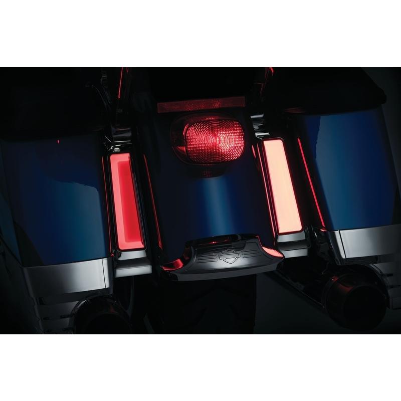 TRACER L.E.D.インサート サドルバッグサポート:2014〜24年FLHTCU/L、FLHTK/L、FLHTKSE、2019年以降FLHT、2015年以降FLTRU、FLTRUSE、FLTRK、FLHR/クローム_3