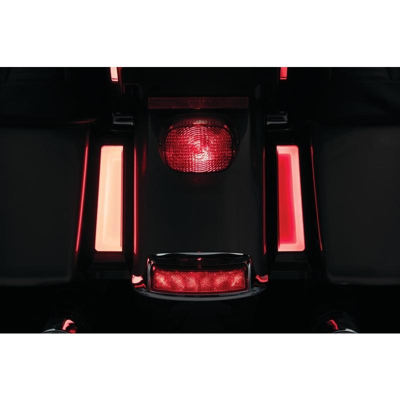 TRACER L.E.D.インサート サドルバッグサポート:2014〜24年FLHTCU/L、FLHTK/L、FLHTKSE、2019年以降FLHT、2015年以降FLTRU、FLTRUSE、FLTRK、FLHR/ブラック_4