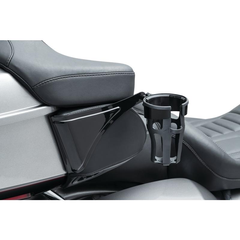 REFLEX ドリンクホルダー:2014年以降FLHTCU/L、FLHTK/L/SE、2015年以降FLTRK/SE、FLTRU/SE、FLHTCUTG/SE/ブラックの画像