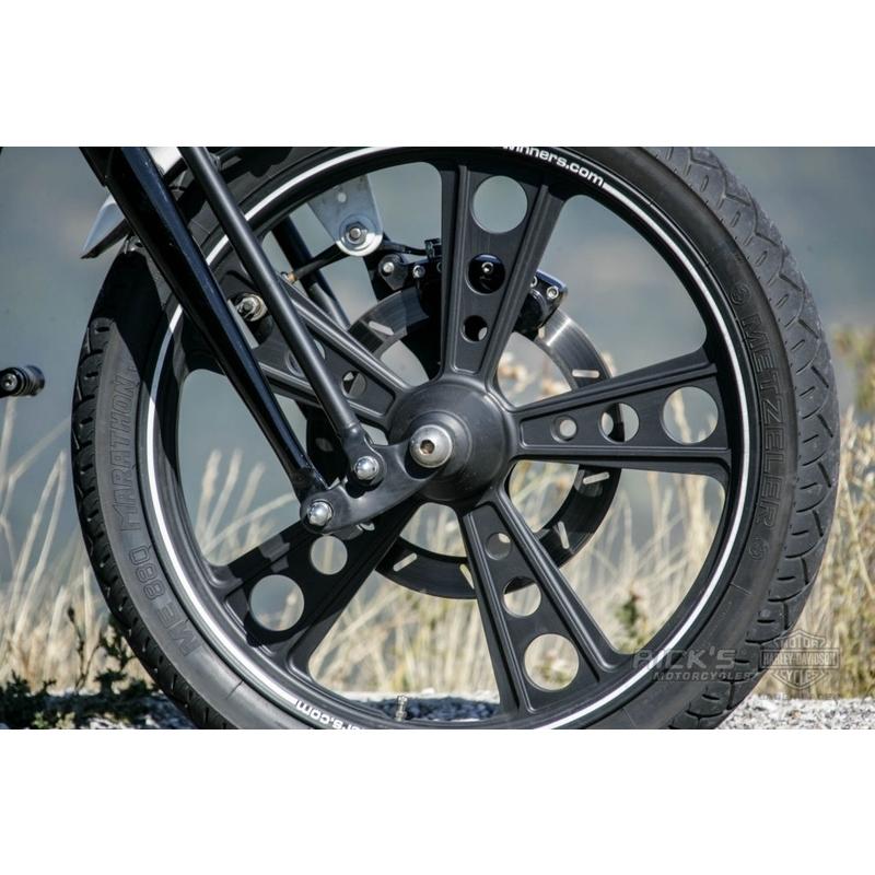 ハーレー23インチホイール1式 楽天市場】M8ソフテイル ブレイクアウト レイクトリプルキット