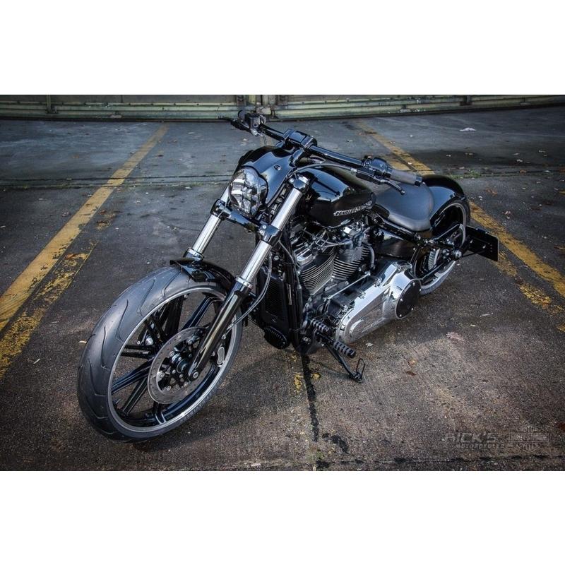 Harley Davidson ブレイクアウト ヘッドライトキャップ:2018年 Harley Davidson ブレイクアウト ヘッドライトキャップ:2018年