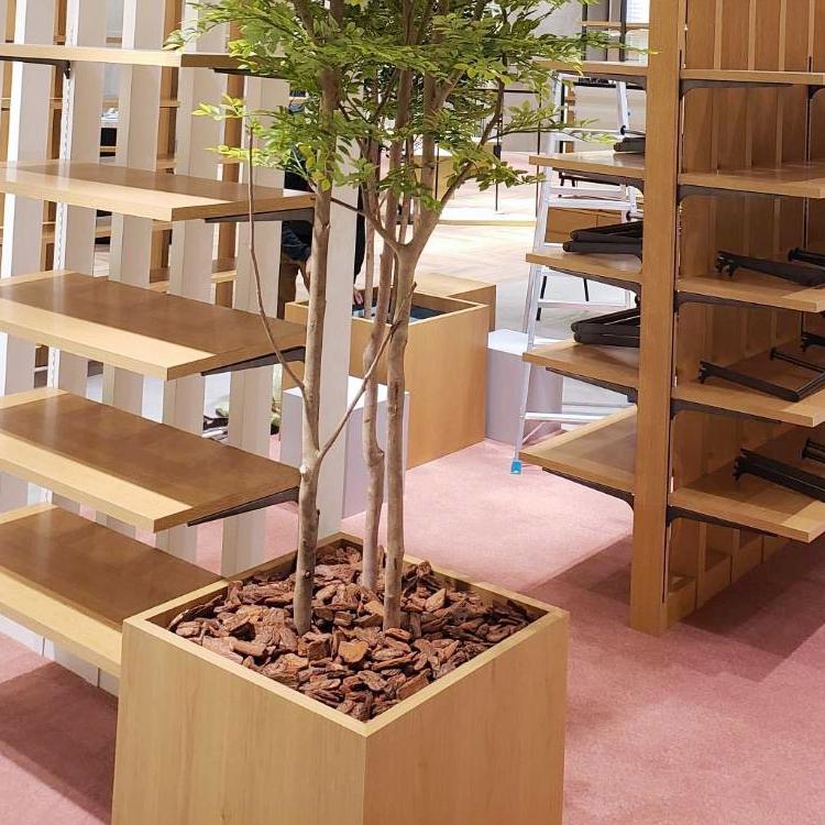 バークチップｓ 約１ 3ｋｇ ウッドチップ ガーデニング用品 マルチング材 インテリアバーク 庭 園芸用土 土を隠す 木片 雑草防止 Ambark S 造花観葉植物専門店ビワールデコ 通販 Yahoo ショッピング