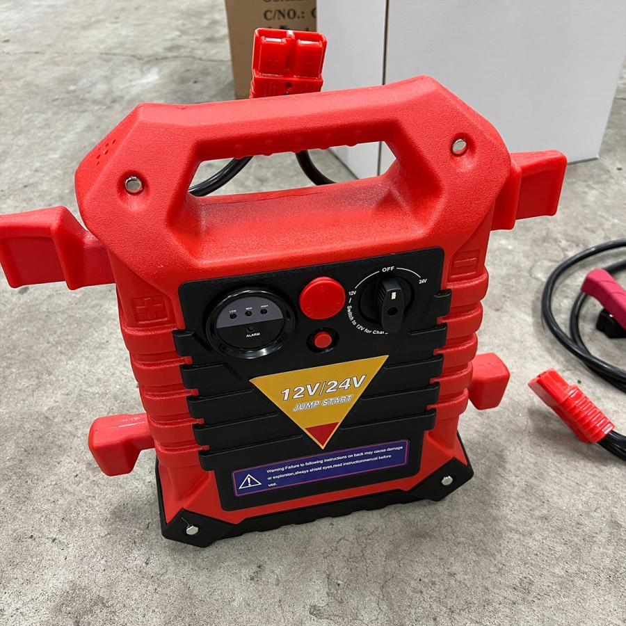 新型ジャンプスターター パワーブースター 12V 24V 両用 エンジン