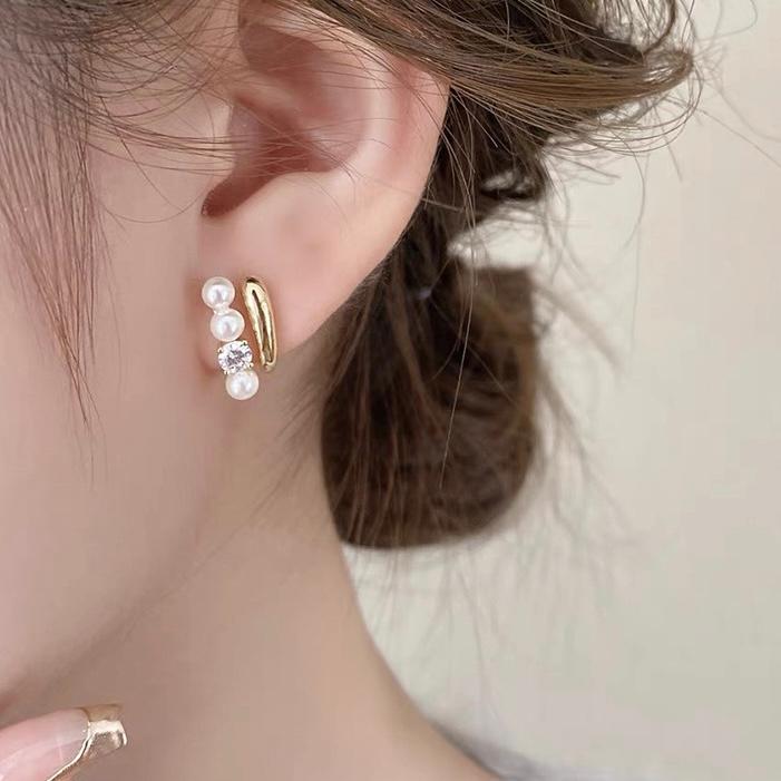 イヤリング 痛くない 40代 50代 大ぶり 大きめ ジルコニア パール 真珠 ノンホールピアス ゴールド クリップ シリコンカバー 30代 レディース |  | 05