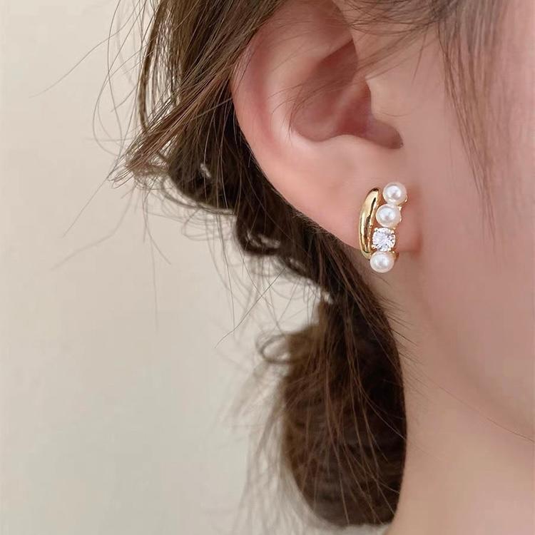 イヤリング 痛くない 40代 50代 大ぶり 大きめ ジルコニア パール 真珠 ノンホールピアス ゴールド クリップ シリコンカバー 30代 レディース |  | 06