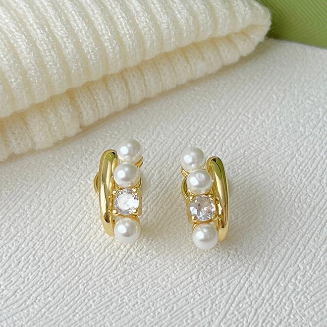 イヤリング 痛くない 40代 50代 大ぶり 大きめ ジルコニア パール 真珠 ノンホールピアス ゴールド クリップ シリコンカバー 30代 レディース |  | 03