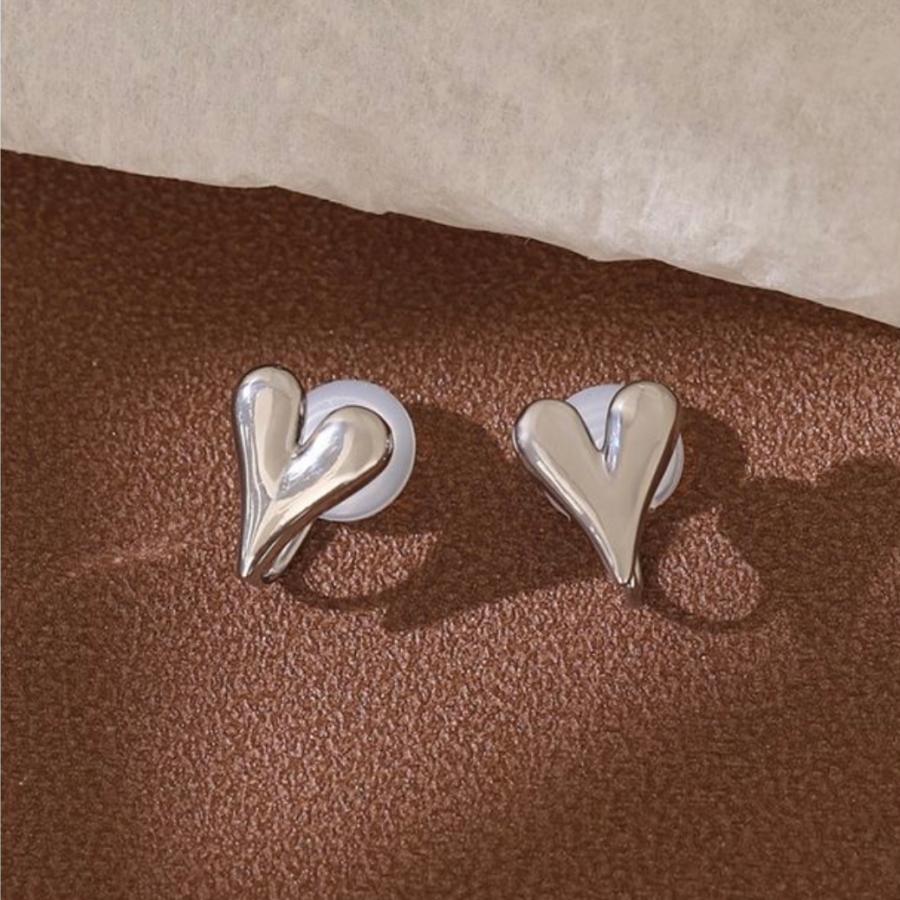 イヤリング 痛くない 40代 50代 ハート ノンホール ピアス見え ゴールド シルバー クリップ シリコンカバー レディース |  | 02