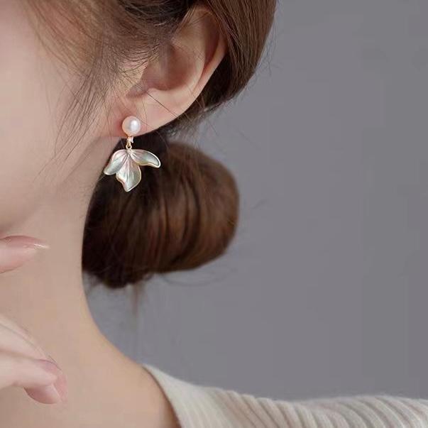 イヤリング 痛くない 40代 50代 揺れる 大ぶり ジルコニア パール 真珠