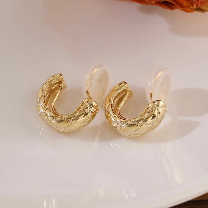 イヤリング 痛くない 40代 50代 フープ ノンホール ピアス見え ゴールド シルバー クリップ シリコンカバー 30代 レディース メンズ |  | 07