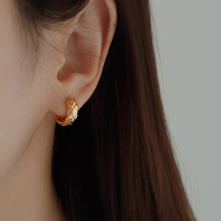 イヤリング 痛くない 40代 50代 フープ ノンホール ピアス見え ゴールド シルバー クリップ シリコンカバー 30代 レディース メンズ |  | 12