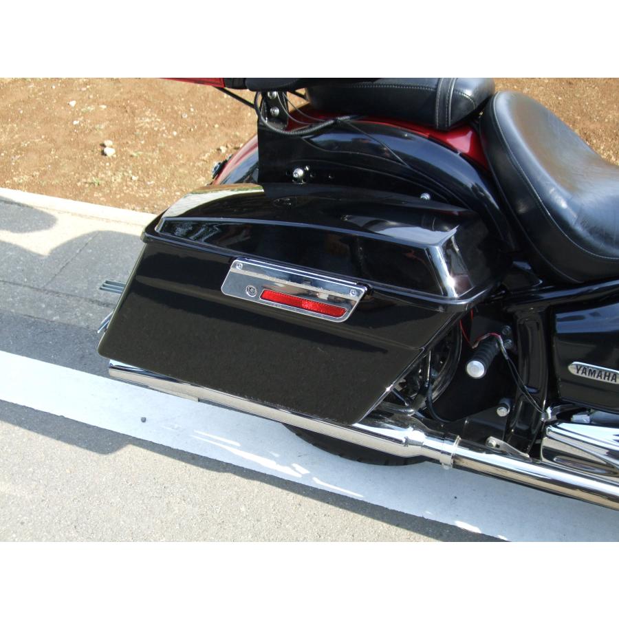 イントルーダークラシック専用ツーリングサイドボックス ブラック