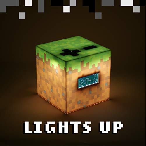Minecraft マインクラフト 目覚まし時計＆たいまつ 並行輸入品】Paladone Minecraft 目覚まし時計 公式ゲーム音楽付き