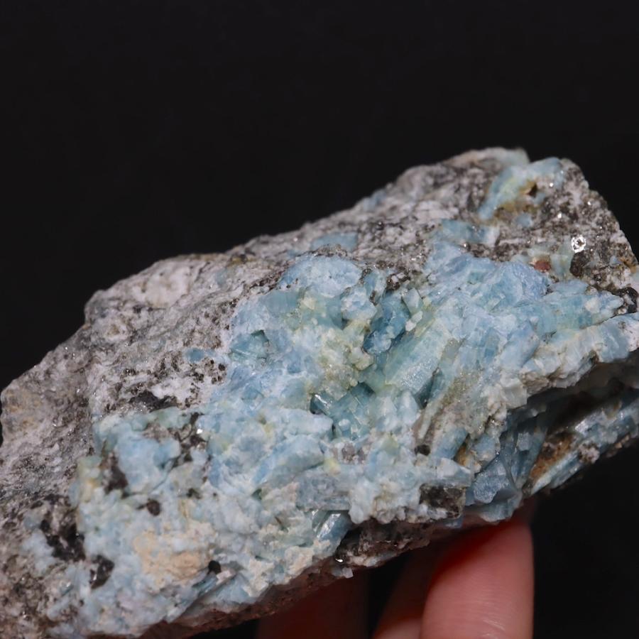 自主採掘！アクアマリン カリフォルニア産 328g　AQ266 原石　天然石 自主採掘！アクアマリン カリフォルニア産 328g 原石 AQ266 鉱物 原石