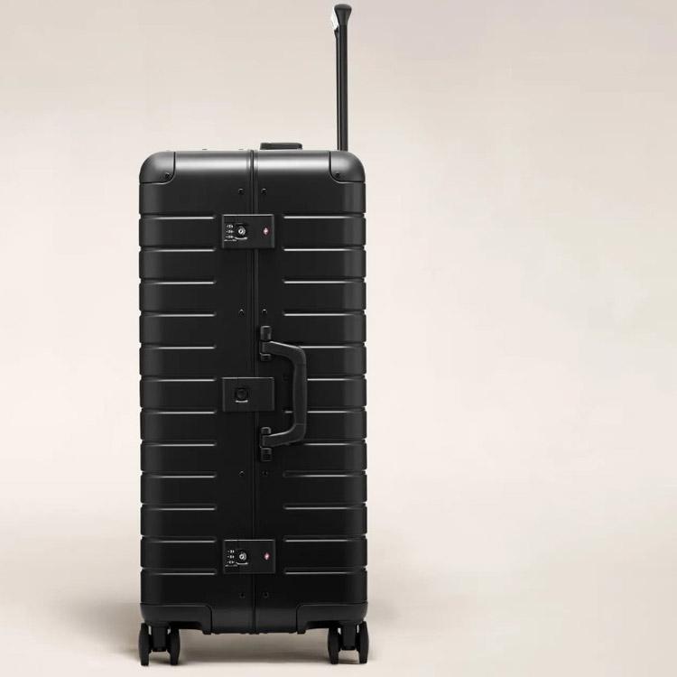 AWAY スーツケース The Large: Aluminum Edition 大容量 アウェイ アルミニウム製 ROSE GOLD ,SLIVER  ,BLACK