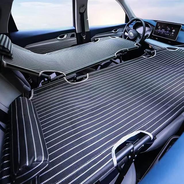 車用のポータブル折りたたみ式ベッド，フラットではないスリーピングマットレス，ユニバーサル後部座席，共同パイロット，トラベルベッド，車両用品