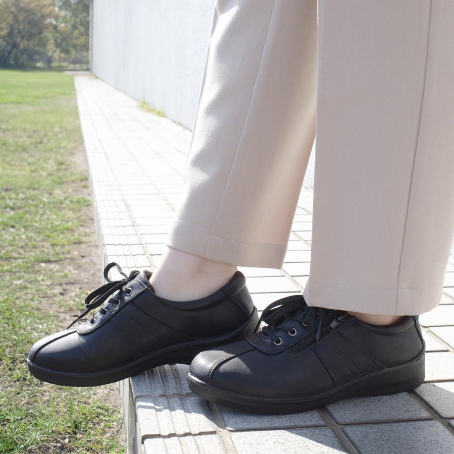 新品未使用 18480円　Dola 軽量レザー4E コンフォートスニーカー 新品未使用 Dola 軽量レザー4E コンフォートスニーカー