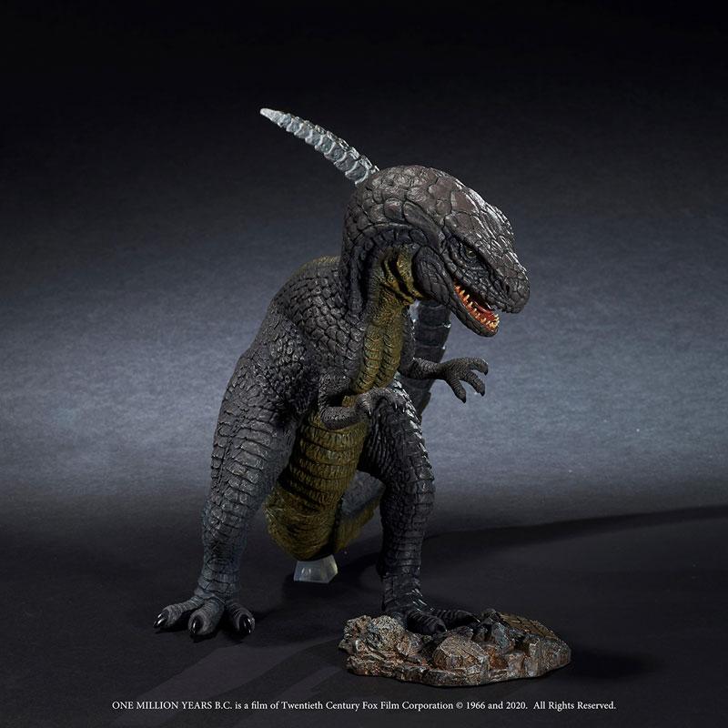 恐竜100万年』アロサウルス vs.トゥマク ソフビフィギュア セット