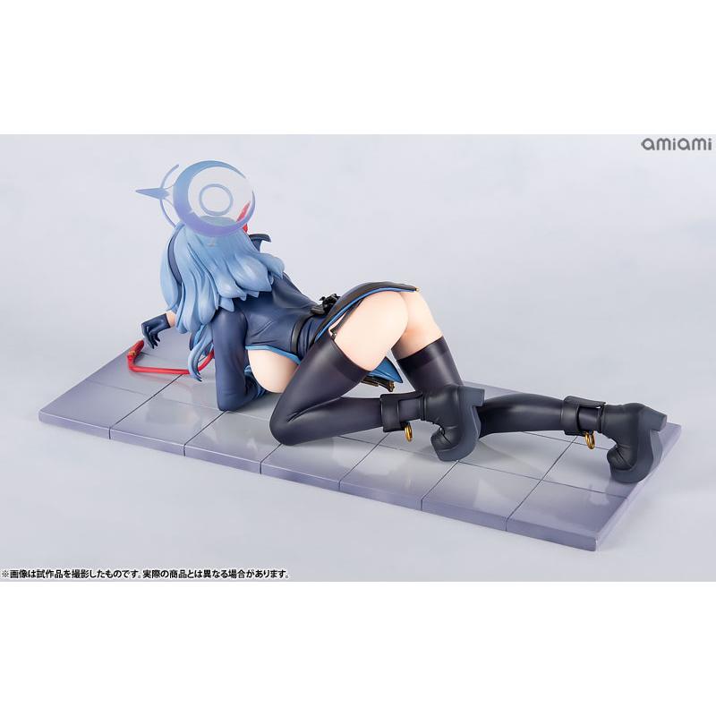 ブルーアーカイブ アコ　フィギュア AmiAmi（アミアミ） ブルーアーカイブ アコ メモリアルロビーver. 1/7