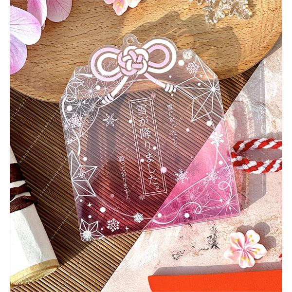推し活グッズ アクリル缶バッジケース 御守×雪花 ピンク[KAMIZONE