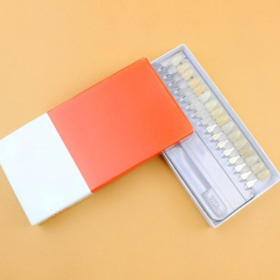 16色の歯科用歯のカラーモデルシェードガイド、プロの歯の