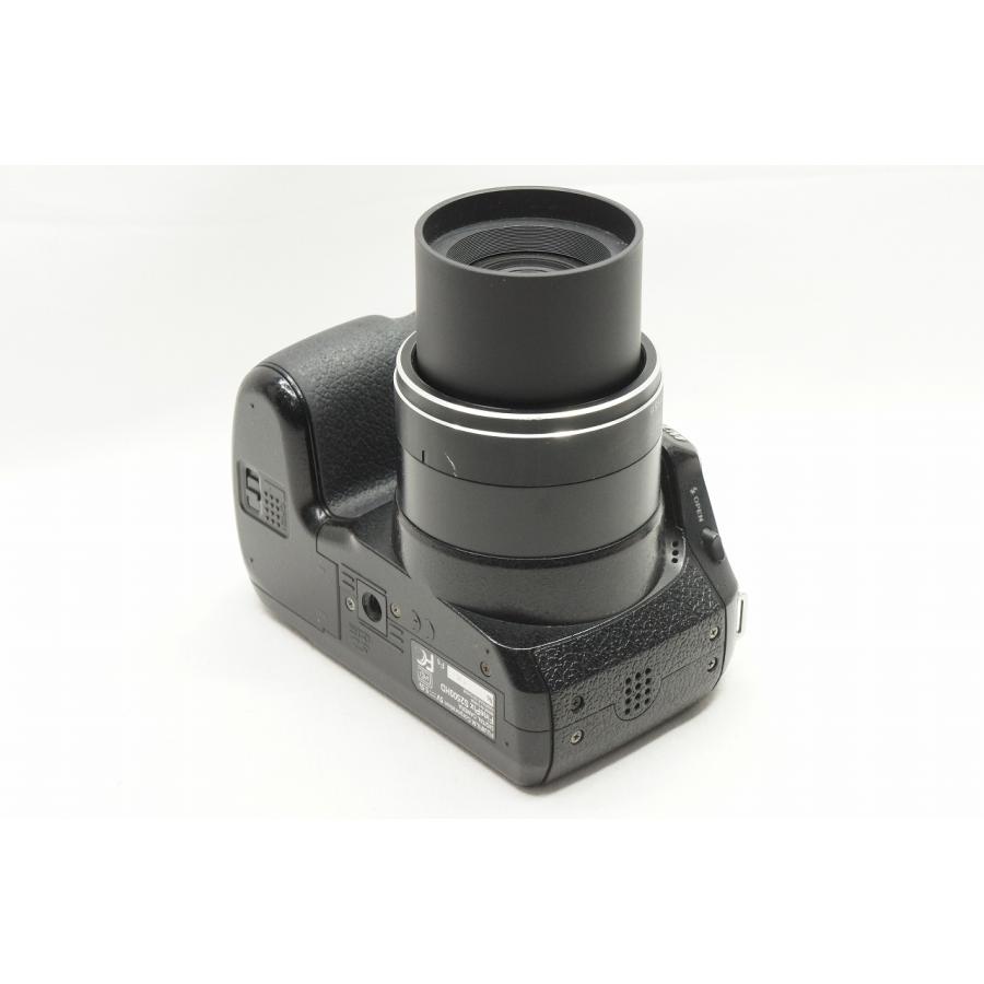 生まれのブランドで FUJIFILM フジフイルム FinePix S2500HD