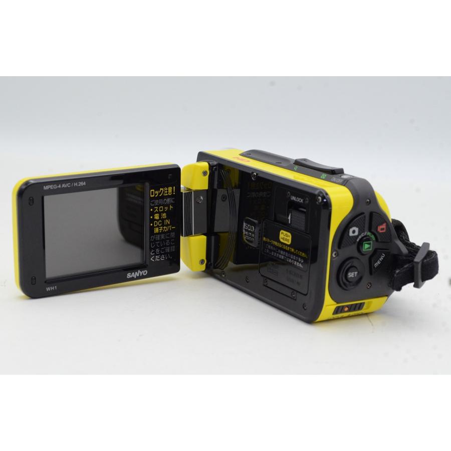 SANYO 防水 ムービーカメラ Xacti ザクティ DMX-WH1 イエロー Amazon | SANYO ハイビジョン 防水デジタルムービーカメラ Xacti