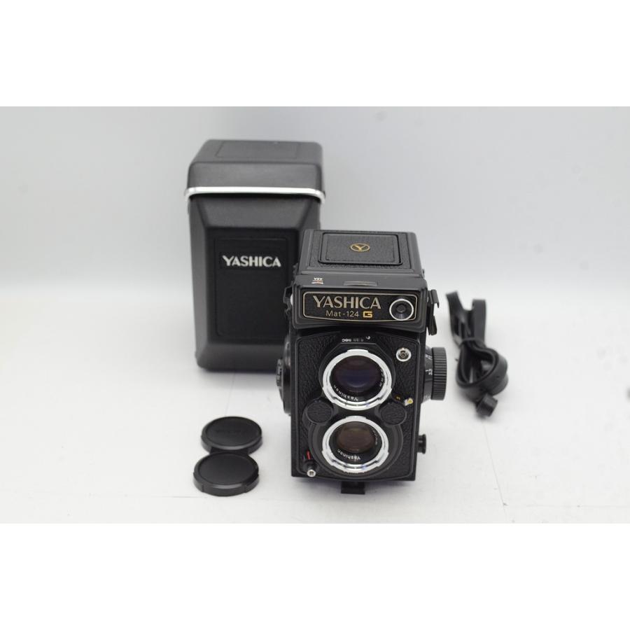YASHICA Mat-124 G 二眼レフカメラ 本体とケース YASHICA Mat-124 G 二眼レフカメラ 本体とケース