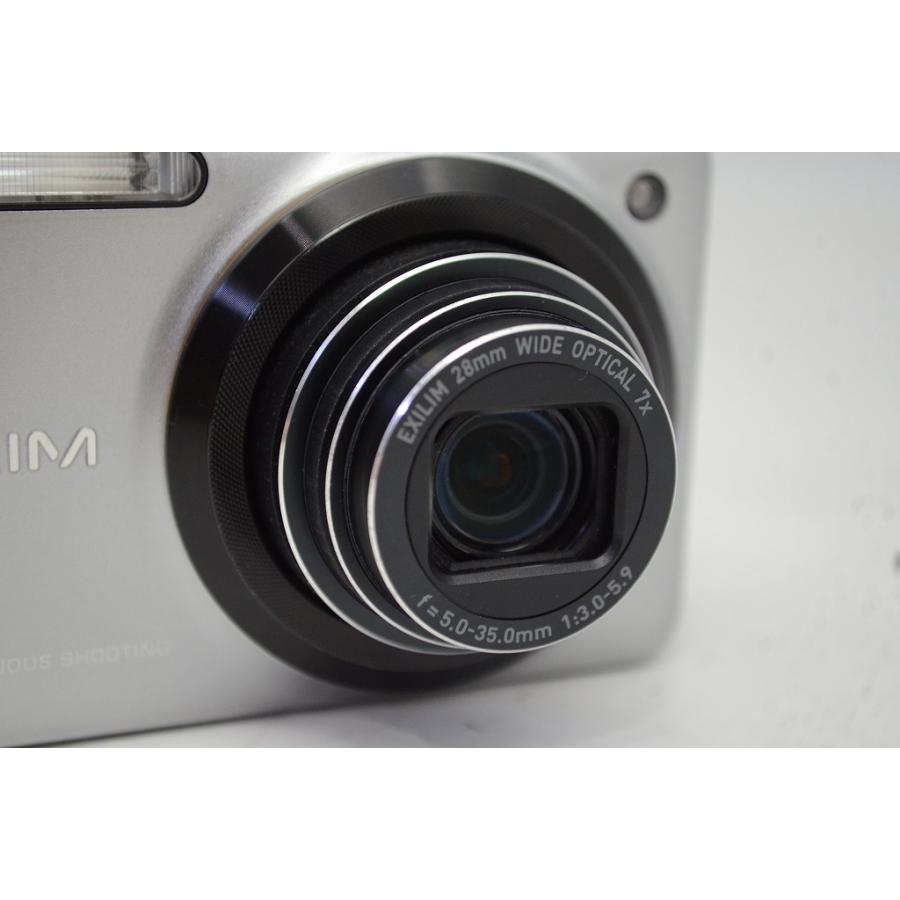 CASIO（カシオ） 美品 EXILIM EX-ZR10 コンパクトデジタルカメラ