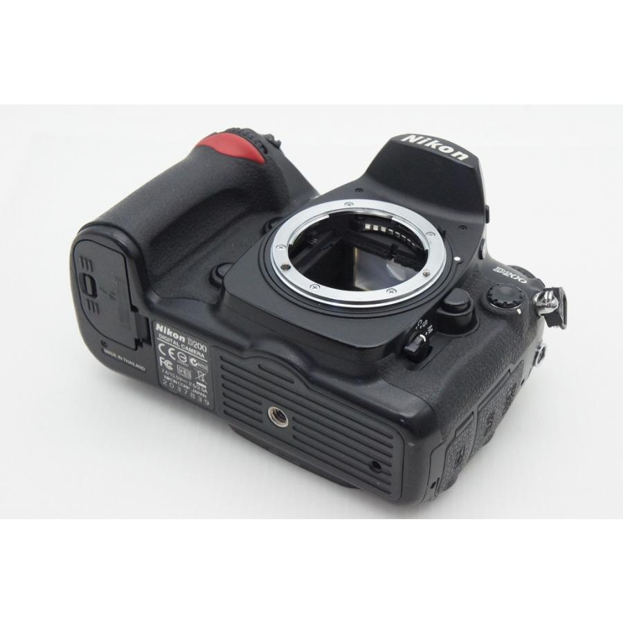 ニコン（Nikon） D200 ボディ デジタル一眼レフカメラ 251210p