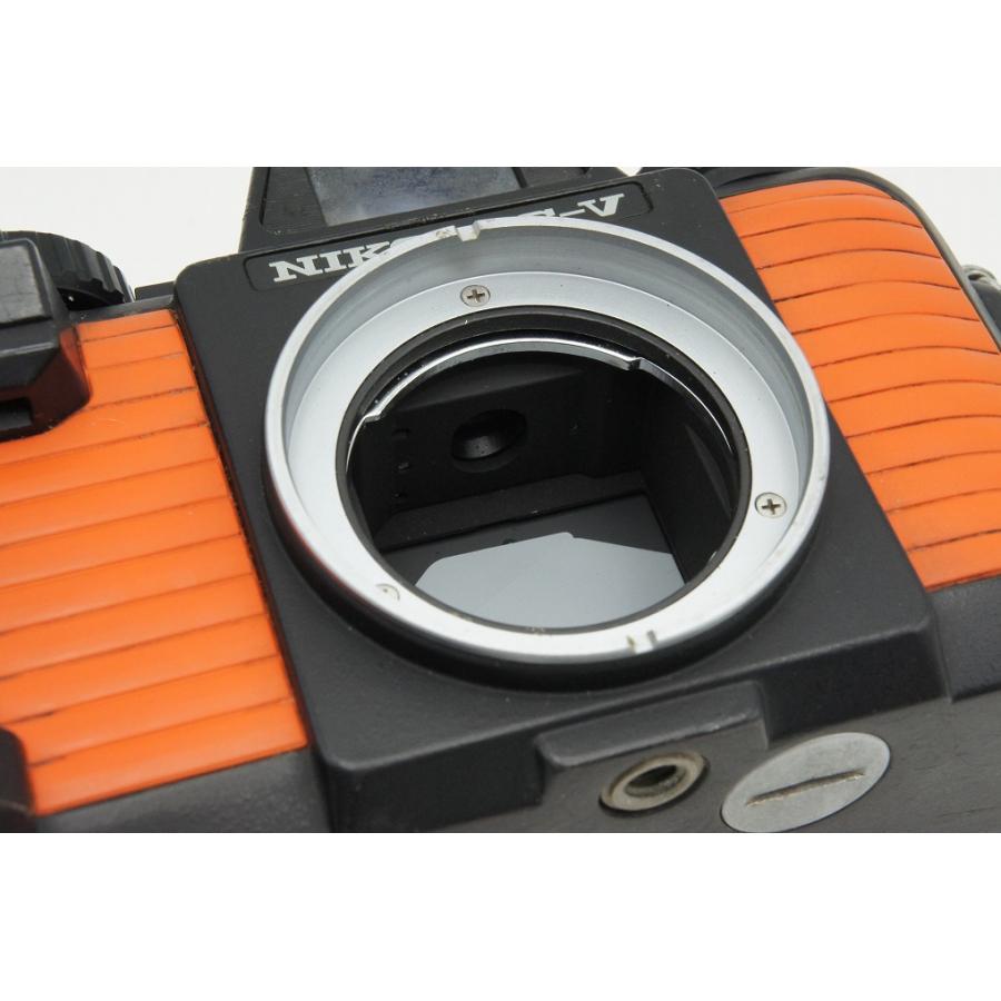 Nikon ニコン NIKONOS-V ボディ + NIKKOR 35mm F2.5 フィルムカメラ オレンジ 260304b【アルプスカメラ】の画像