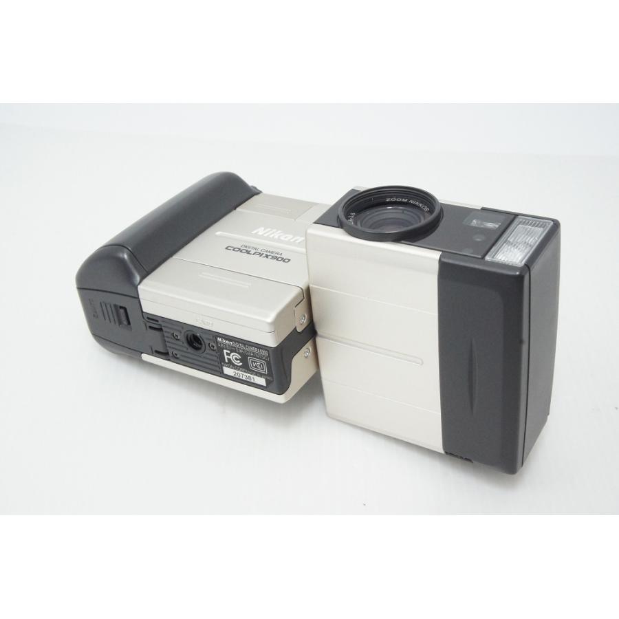 ニコン（Nikon） 美品 COOLPIX 900 E900 デジタルカメラ 元箱付