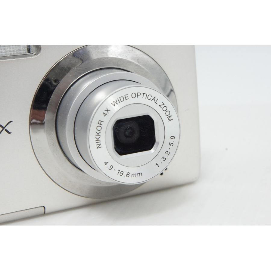 ニコン（Nikon） COOLPIX S3000 コンパクトデジタルカメラ シルバー