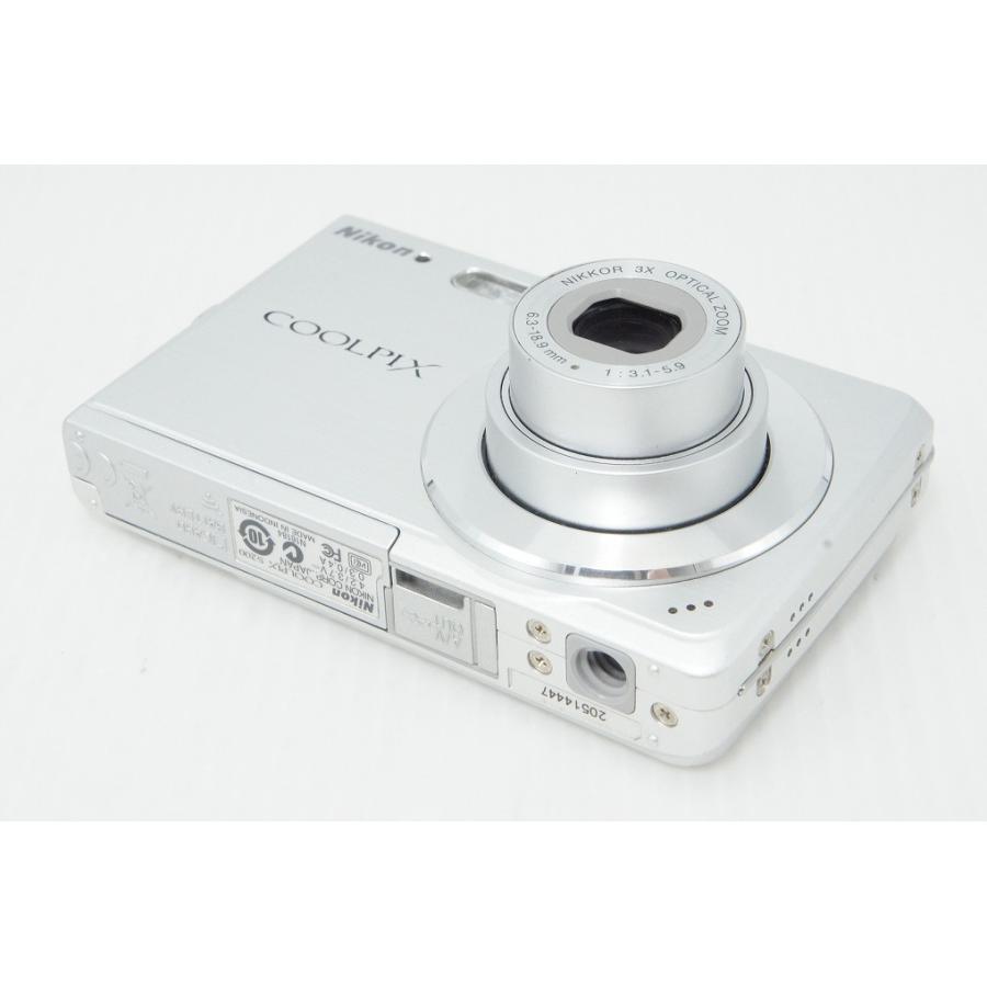 ニコン（Nikon） COOLPIX S200 コンパクトデジタルカメラ シルバー 元
