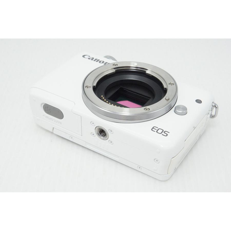 canon EOS M10 ミラーレスカメラ　レンズセット【美品】 キヤノン（Canon） 美品 EOS M10 レンズキット (EF-M 15-45mm F3.5-6.3