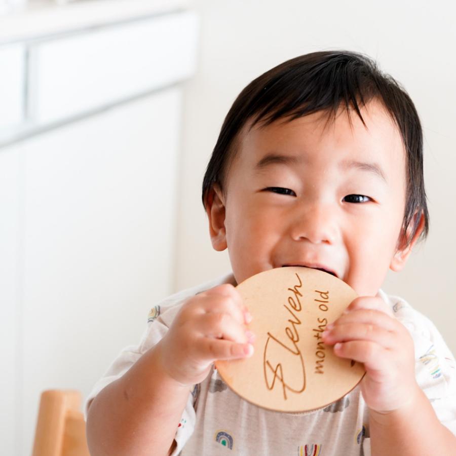 日本製造 木製 マンスリープレート 12枚セット レターバナー 出産祝い 月齢フォト ニューボーンフォト ギフト ジャストボーン woodbanner おしゃれ 月齢カード |  | 09