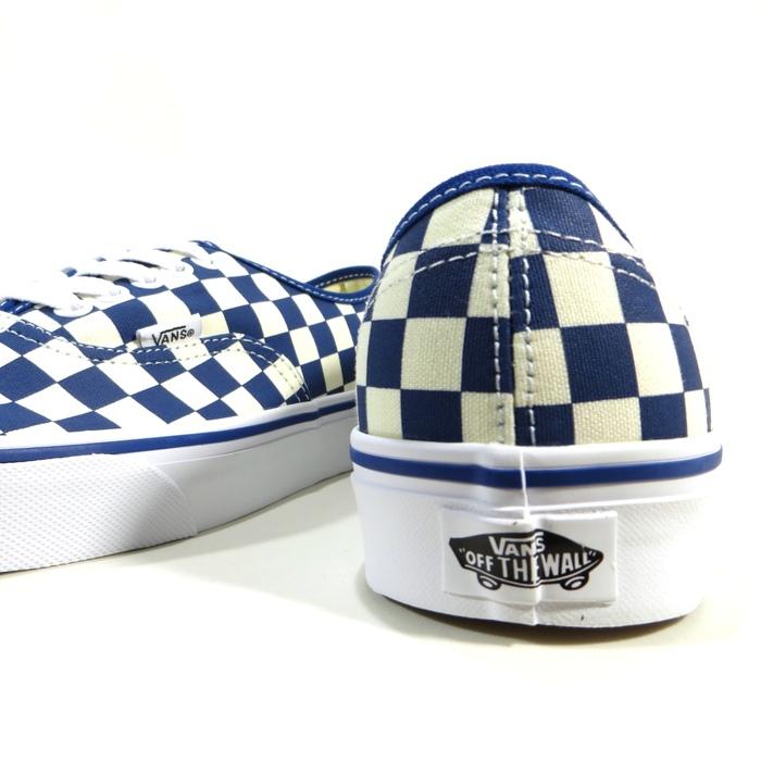 VANS（ヴァンズ） バンズ スニーカー シューズ 靴 AUTHENTIC