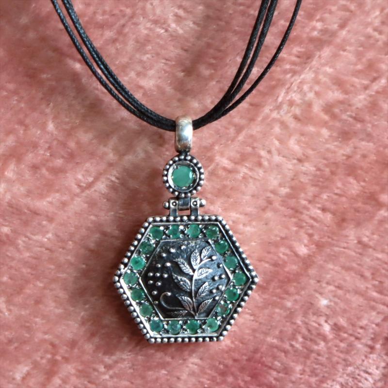 オットマンアンティーク デザインシルバーペンダント ヘキサゴナル/グリーン | 