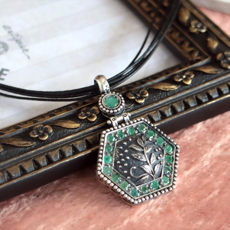 オットマンアンティーク デザインシルバーペンダント ヘキサゴナル/グリーン |  | 01