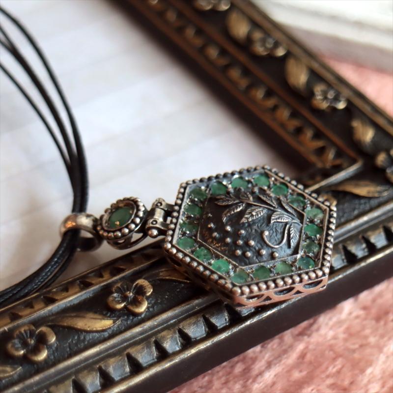 オットマンアンティーク デザインシルバーペンダント ヘキサゴナル/グリーン |  | 03