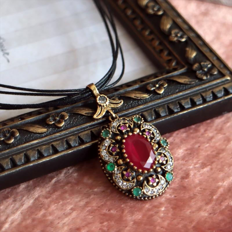 シルバーペンダントヘッド オスマントルコ アンティークデザイン ルビー　オーバル | 