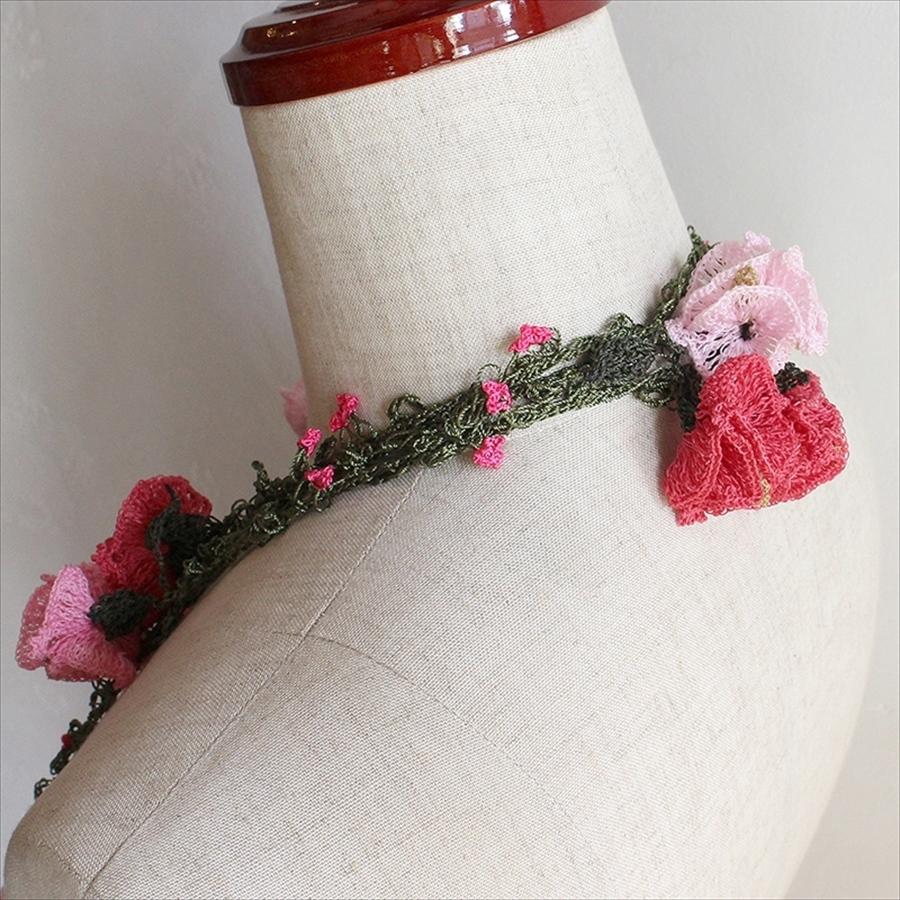 トルコのレース「オヤ」立体的な花・ロングラリエット かぎ針編みのトゥオヤ/ピンク系３色のお花 |  | 03