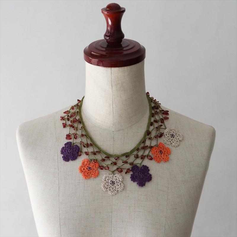 トルコのレース「オヤ」ネックレスかぎ針編みのトゥオヤ  デイジー オレンジ・パープル・アイボリー | 