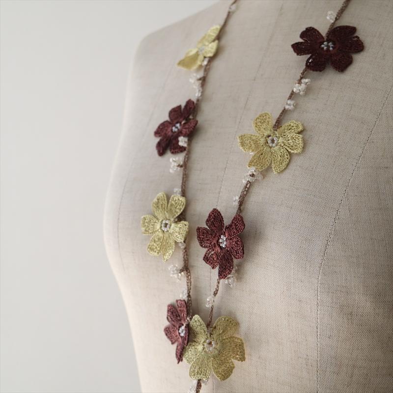 トルコのレース「オヤ」ネックレスかぎ針編みのトゥオヤ  パパテヤ ブラウン・マスタード |  | 01